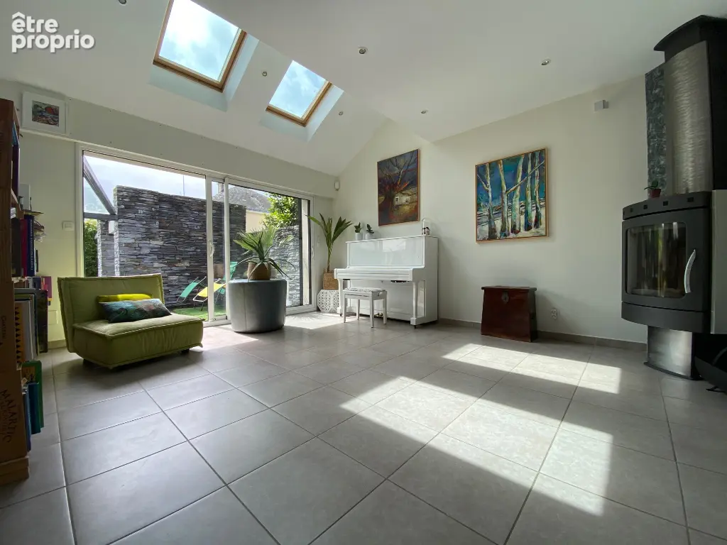 Maison contemporaine dans une rue au calme avec jardin paysagé et spa - photo 7