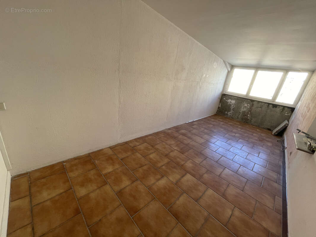 Immeuble mixte 200 m2  au cœur de Villebourbon - photo 7