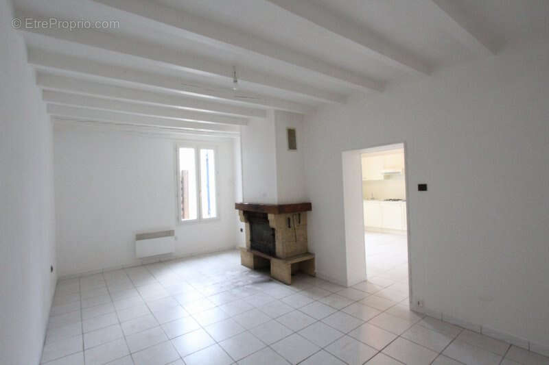 Maison à JUSSY-LE-CHAUDRIER