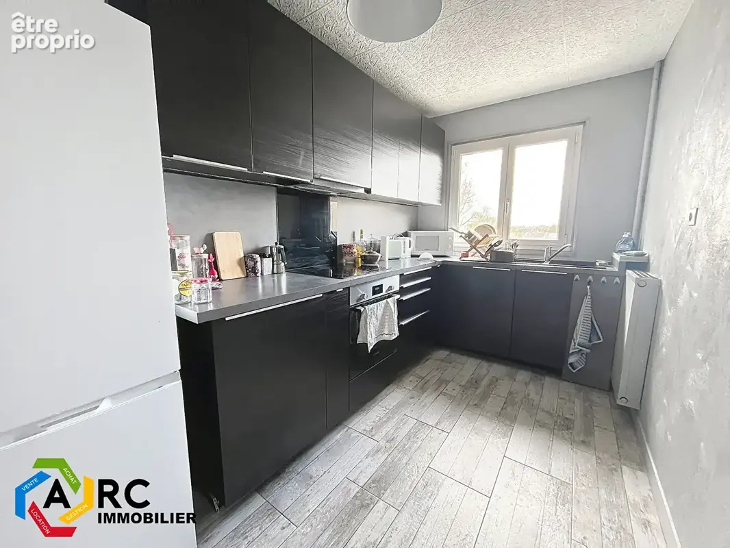 Appartement type 3 proche gare et commerces - photo 2