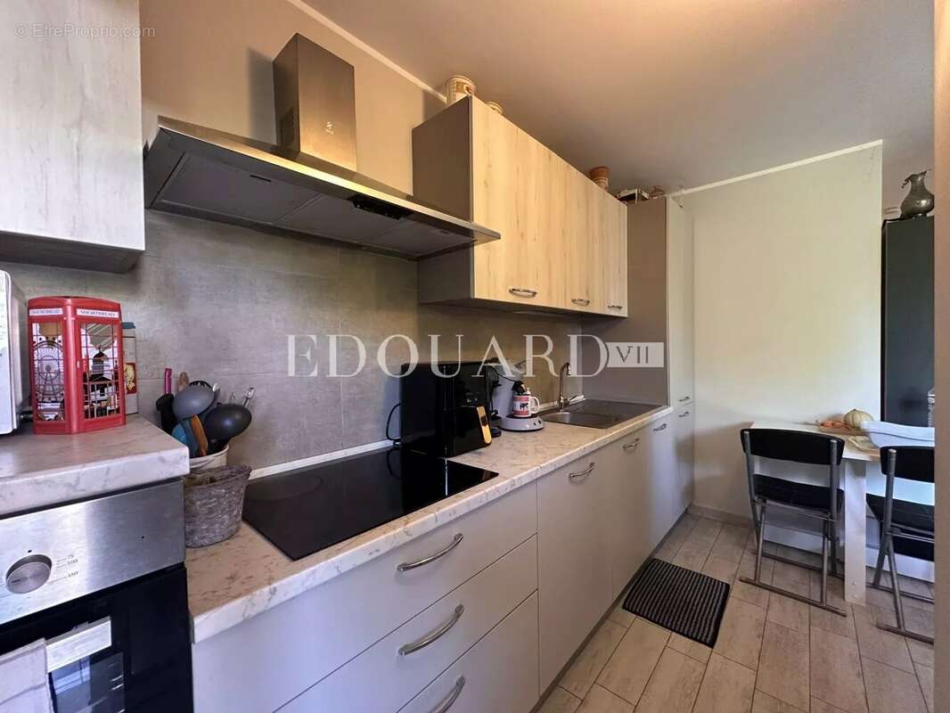 Appartement à ROQUEBRUNE-CAP-MARTIN