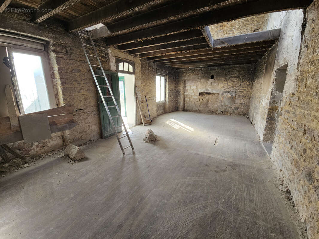 Maison à CLEGUEREC