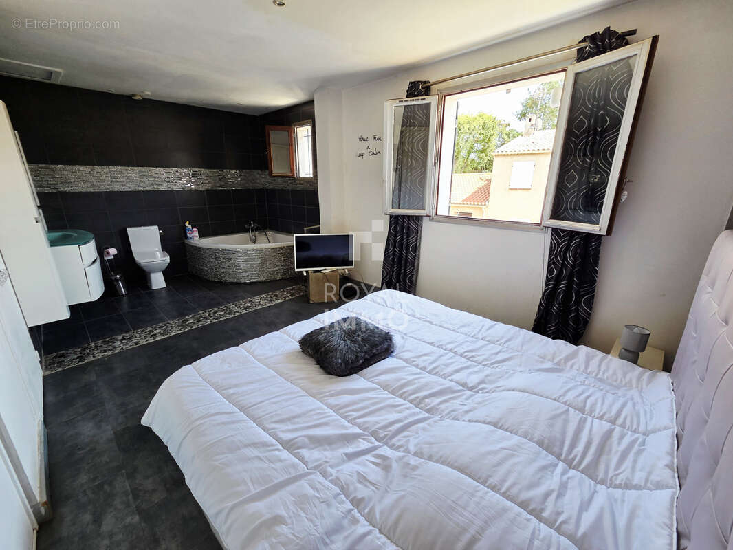 Maison T4 Hyères - photo 5