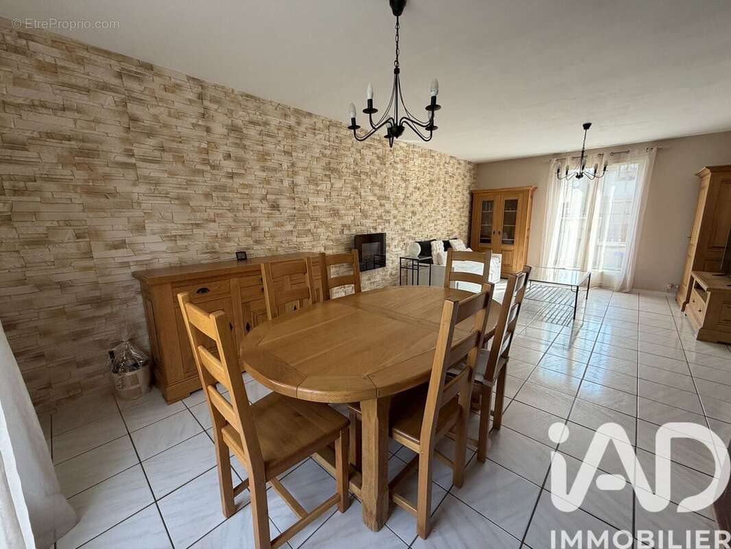 Photo 2 - Maison à TIGERY
