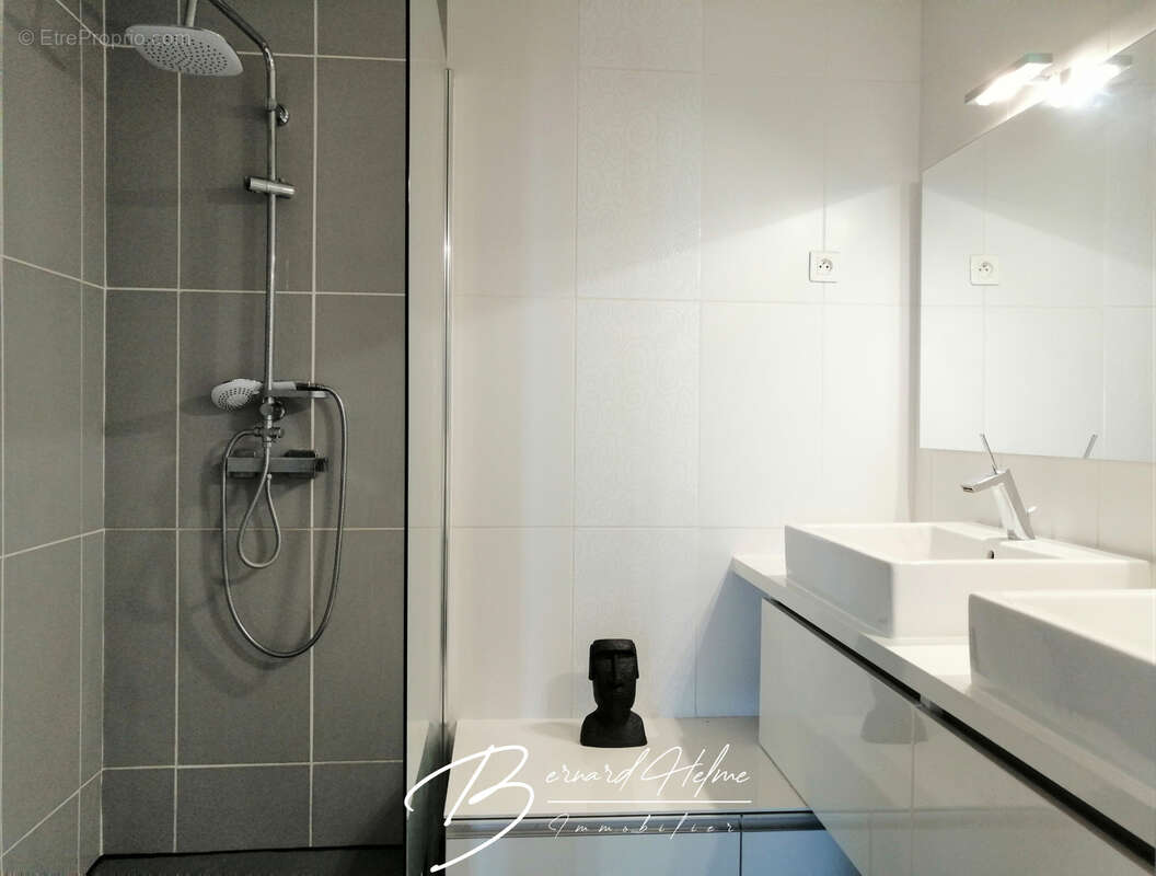 Appartement à MARSEILLE-9E