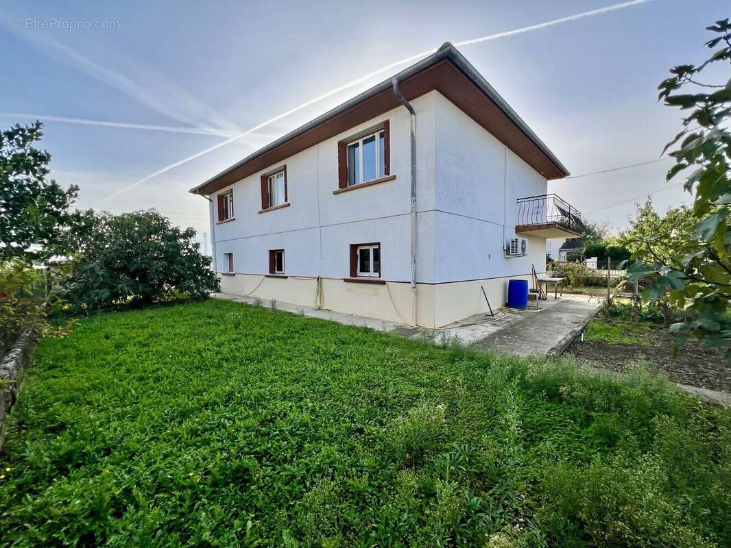 Maison à CHARVIEU-CHAVAGNEUX