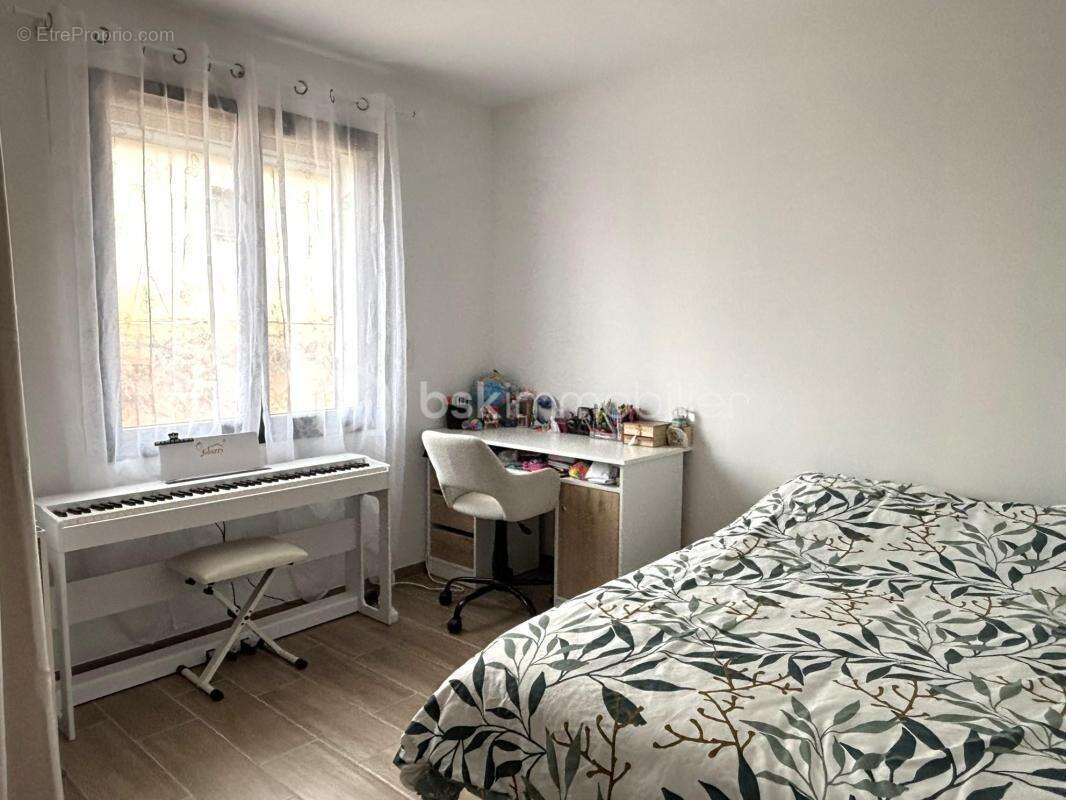 Villa neuve de plain-pied 155 m² - photo 9
