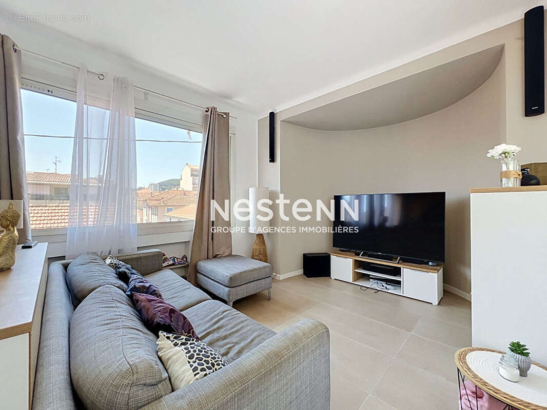 Toit terrasse 75m² en duplex - 5p - 109m² - garage - faible charge - dernier étage - photo 5