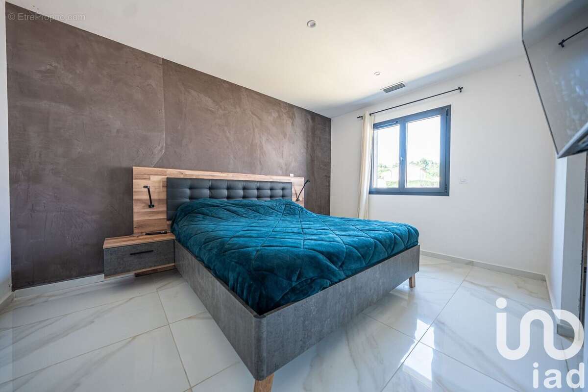 Photo 9 - Maison à SAINT-ETIENNE-DE-FONTBELLON