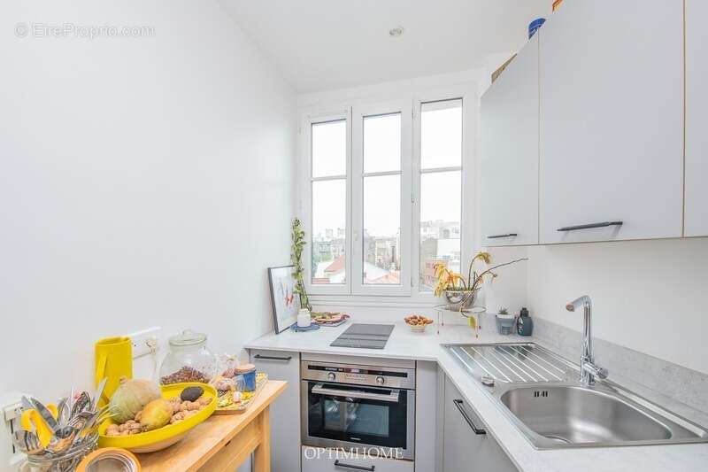 Appartement à LES LILAS