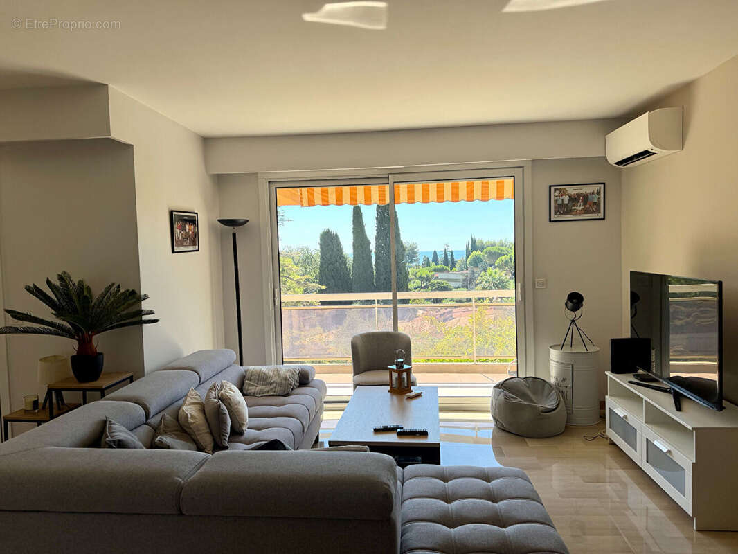 Appartement à VILLENEUVE-LOUBET