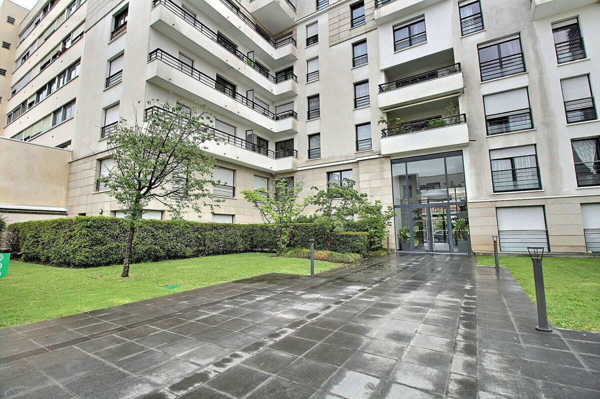 Appartement à COLOMBES