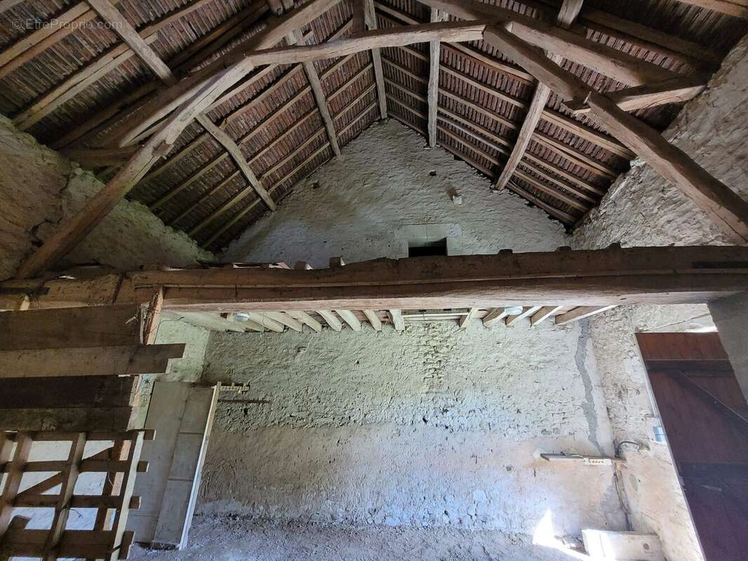 Maison à MOUTIERS-AU-PERCHE