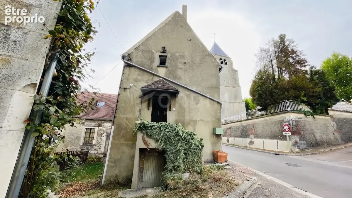 Maison de village à rénover avec terrain de loisirs - photo 12