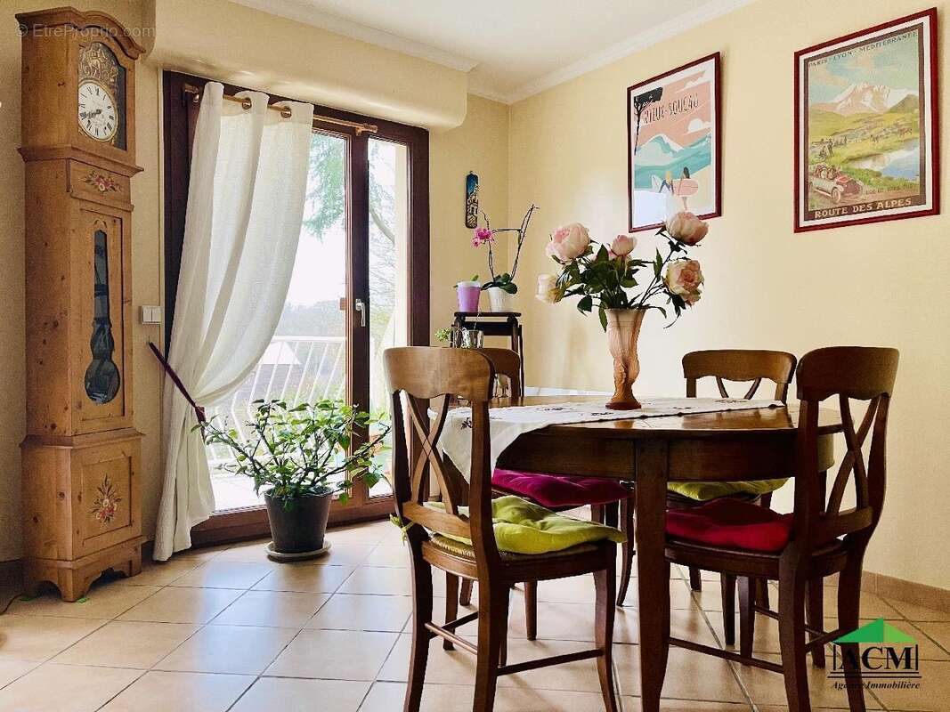 Maison à MERY-SUR-OISE