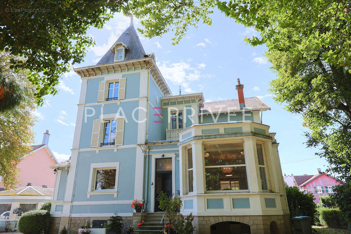 Maison à THAON-LES-VOSGES