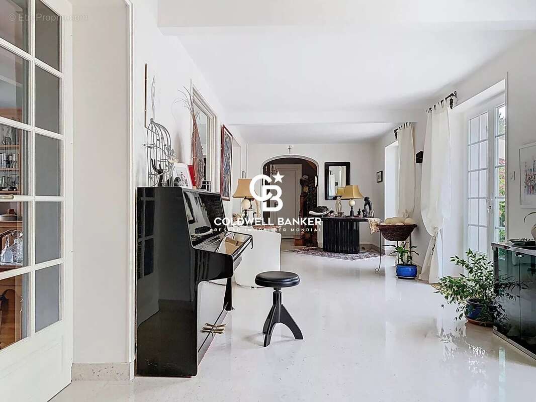 Maison à SAINT-CESAIRE