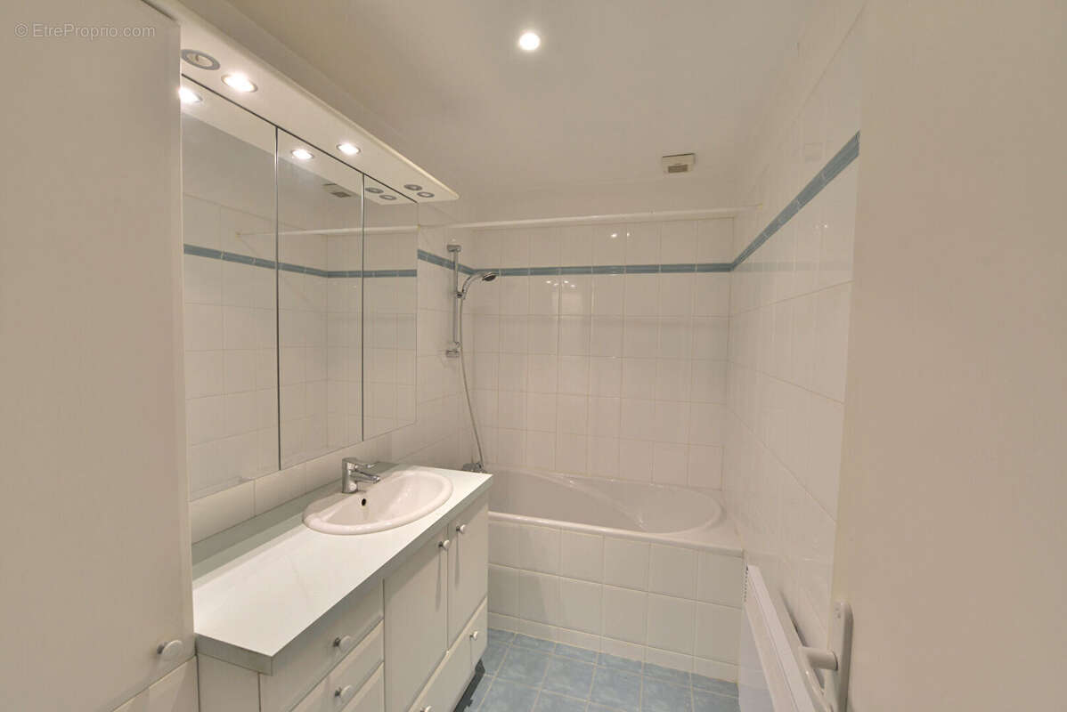 Appartement à PARIS-9E