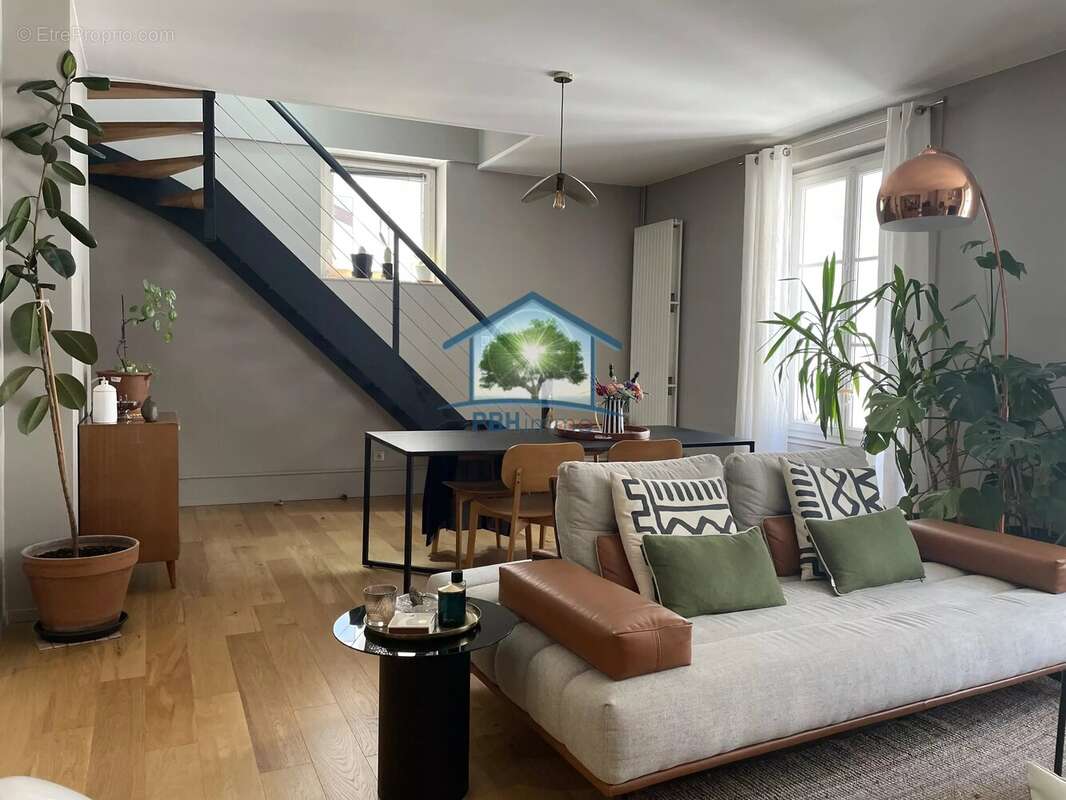 Saint-Etienne Coeur de ville Appartement Duplex type 3 Terrasse tropézienne - photo 3