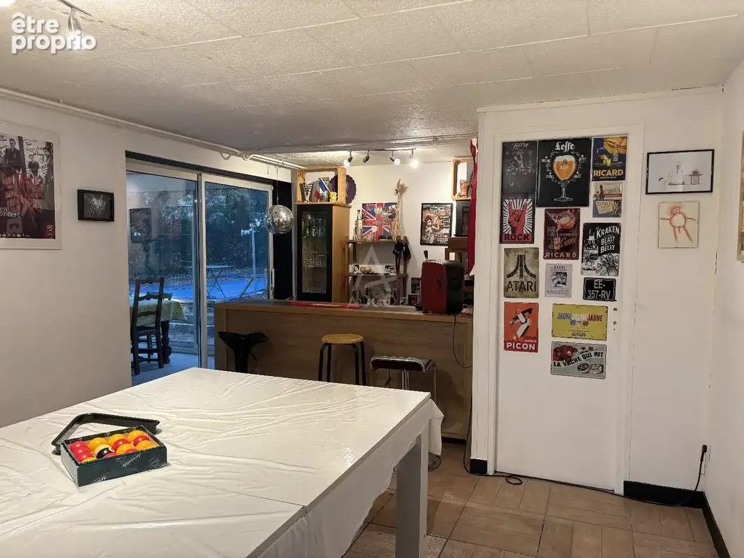 FLEAC.Belle maison familiale contemporaine de 8 pièces implantée sur un terrain de 1452 m² environ clos et arboré. - photo 12