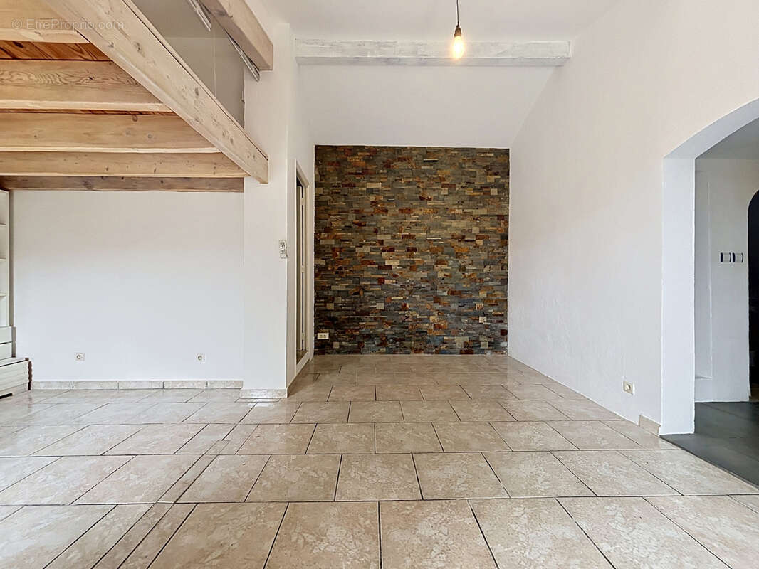 Maison à ENSUES-LA-REDONNE