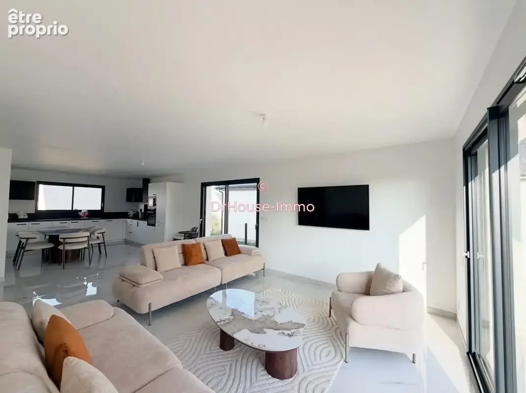 Maison 6 pièces 116 m² à vendre à Rouxmesnil-Bouteilles (76370) - photo 11