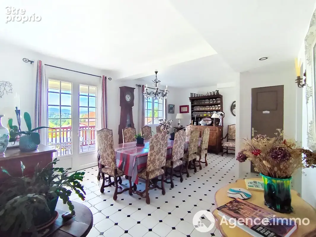 Maison 7 pièces 189 m² à vendre à Saint-Palais (64120) - photo 3