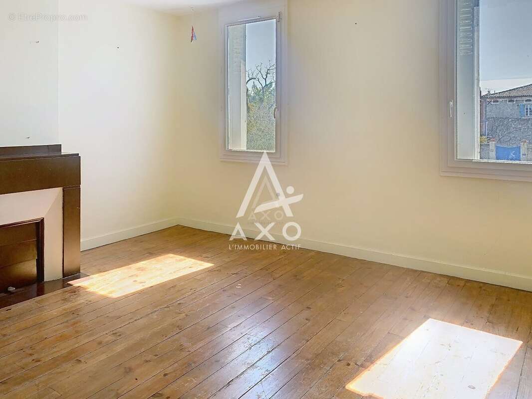 Maison à SAINT-JULIA