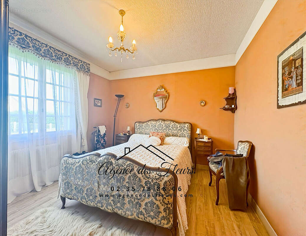 Maison à LA SAUSSAYE