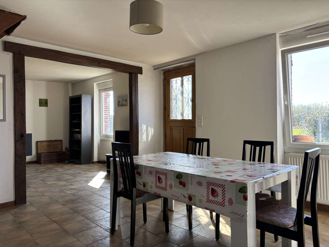 Maison à LE MELE-SUR-SARTHE