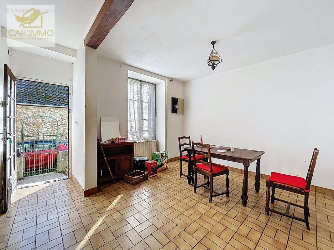 Maison 94 m² à Magny-En-Vexin  - photo 2