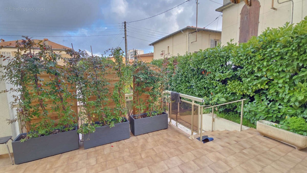 CANNES à vendre maison 5 pièces de 115 m2 sur un terrain de 442 m2 - photo 3