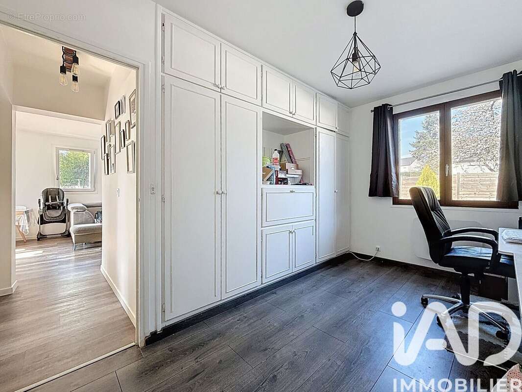 Photo 9 - Appartement à SAINT-GERMAIN-LES-ARPAJON