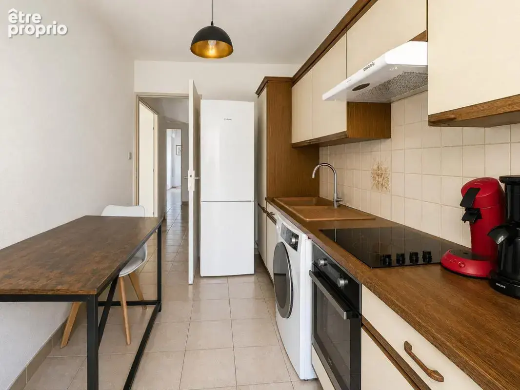 Dernier étage, terrasse, piscine, garage et cave - photo 12