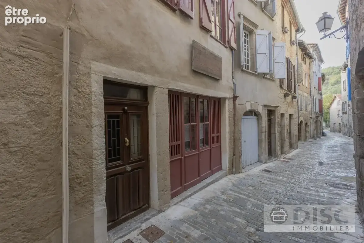 Charmante maison de village avec jardin et loggia offrant de belles vues - photo 1