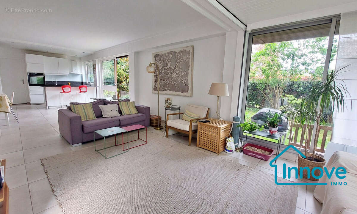 Appartement 110 m² à Rocquencourt  - photo 4