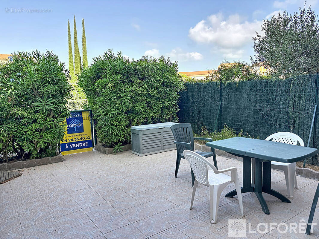 Appartement à LA LONDE-LES-MAURES