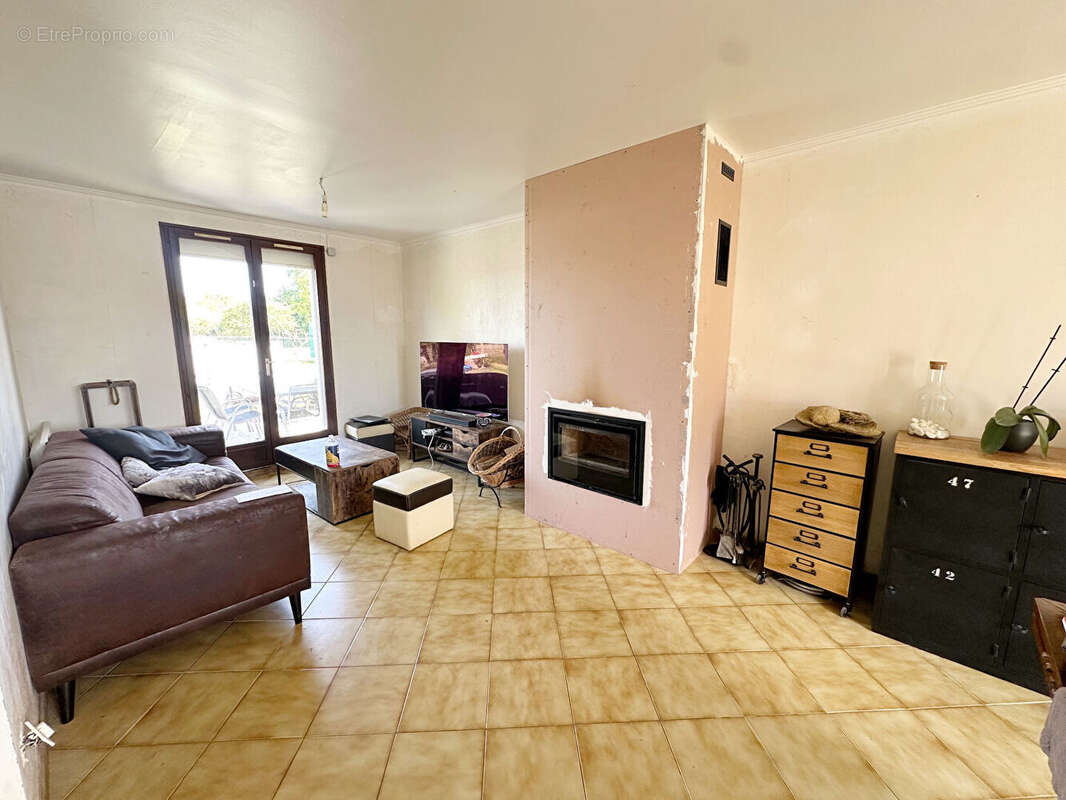 Maison à SAINT-MESMIN