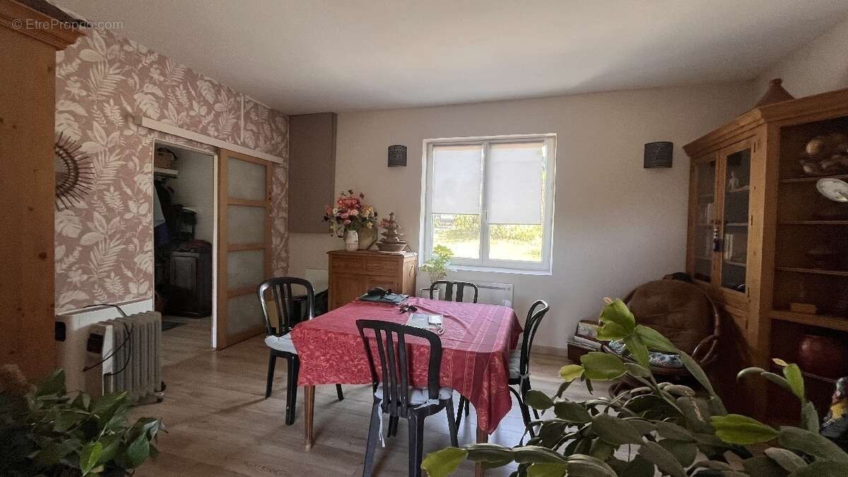 Maison 110 m² à Mory  - photo 3