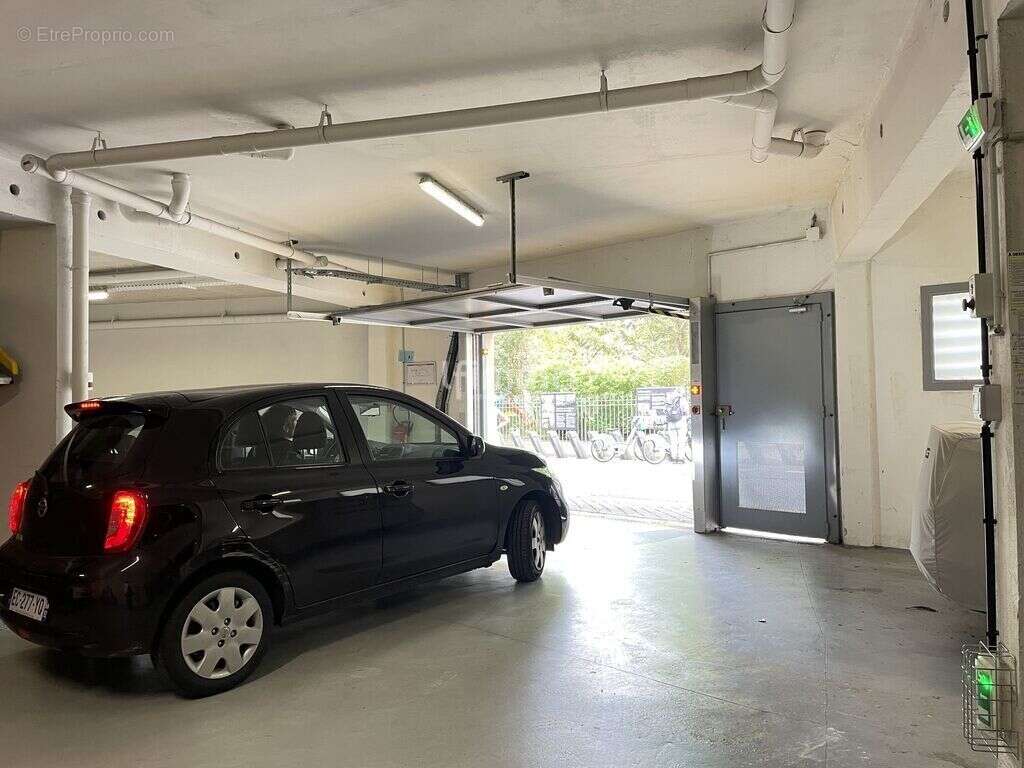 Place de Parking – 185 Rue de Paris, Les Lilas (93260) - photo 6