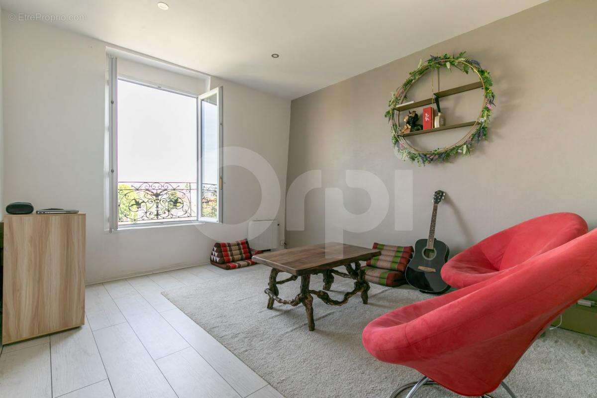 Appartement à LE PERREUX-SUR-MARNE