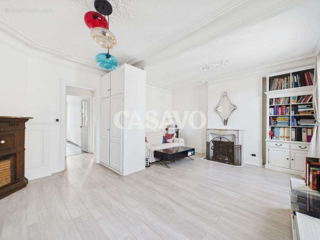 Appartement à CHARENTON-LE-PONT