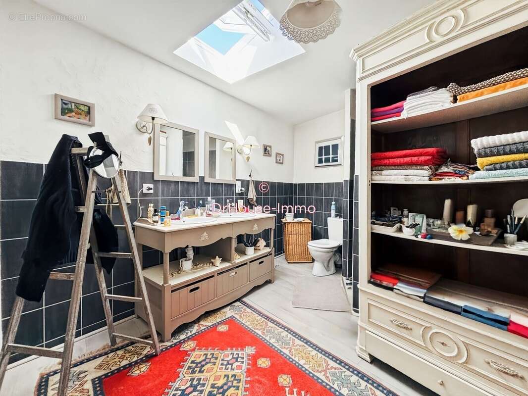 Maison 145 m² à Laplume  - photo 9