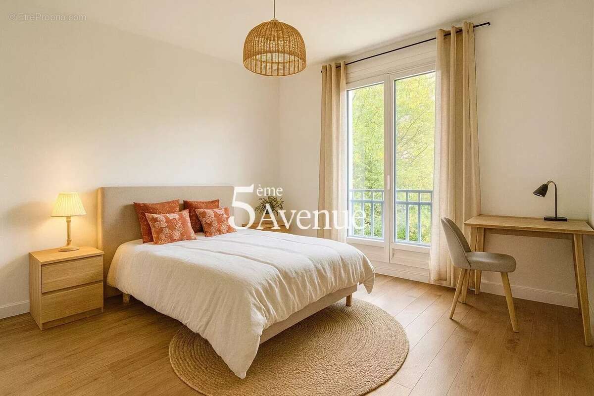 Maison à SAINT-MAUR-DES-FOSSES