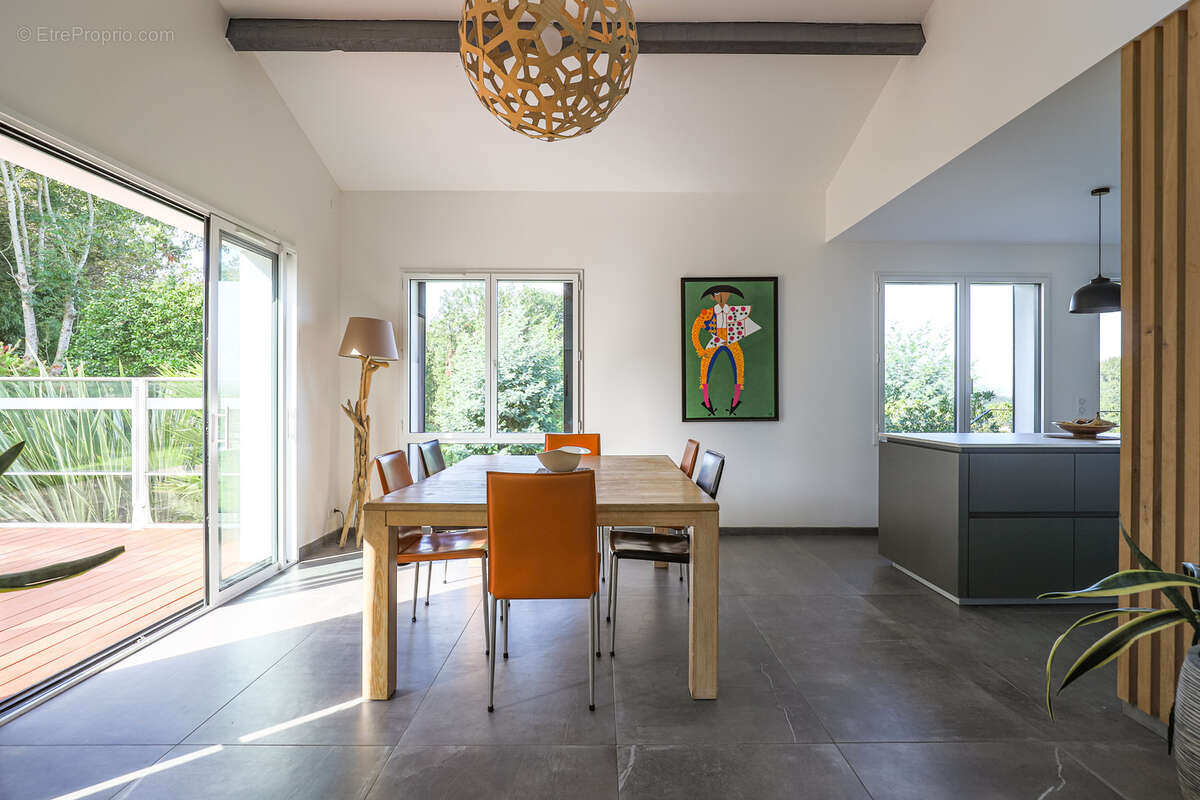 Maison à ARBONNE