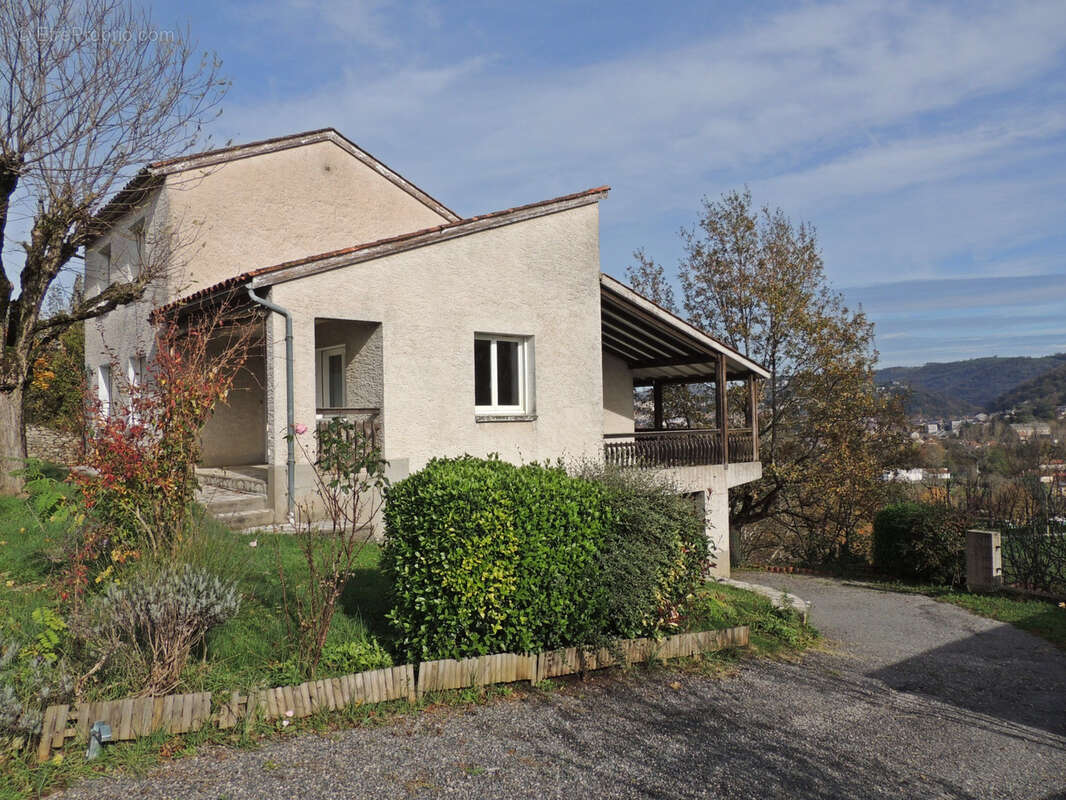 Maison à VILLEFRANCHE-DE-ROUERGUE