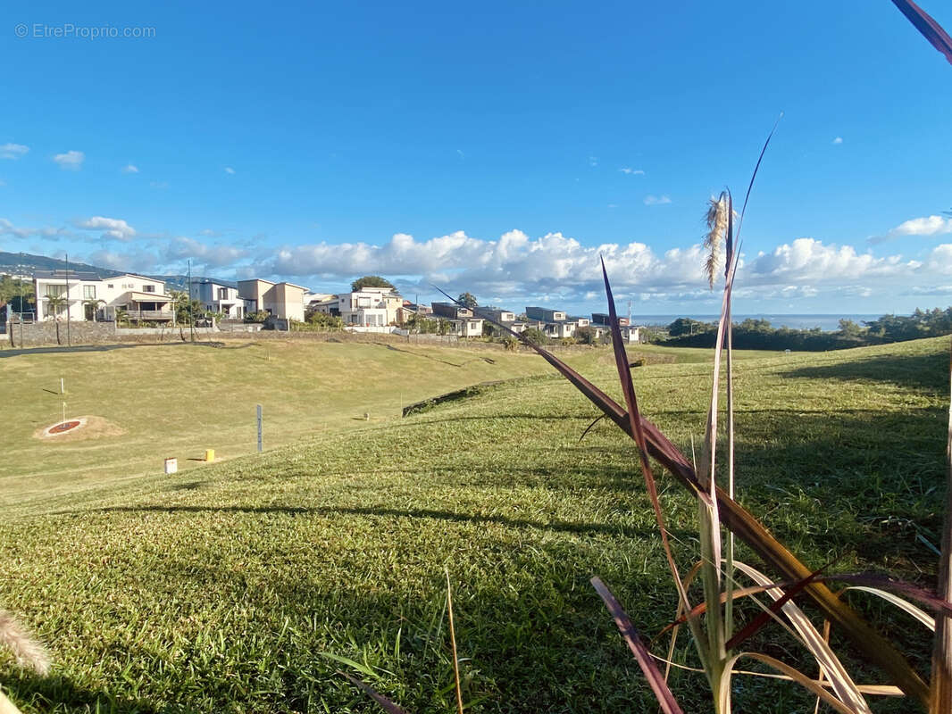 Terrain à SAINTE-MARIE