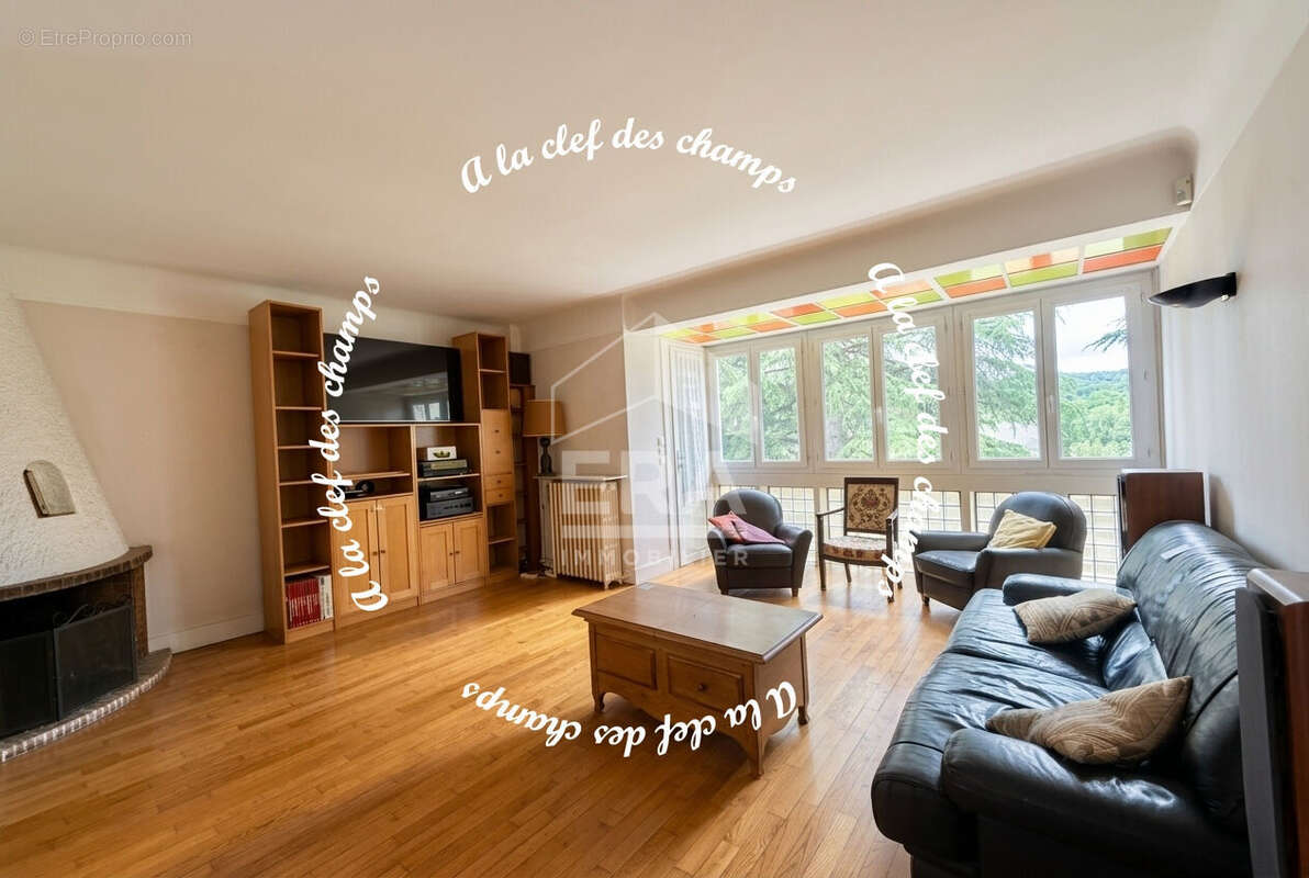 Maison à SAINT-REMY-LES-CHEVREUSE
