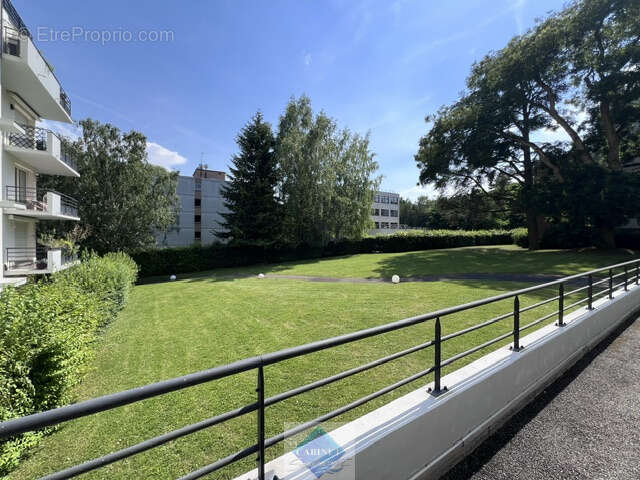 Appartement terrasse t4 - 117m2 - clim-ascenseur-box-parking-cave - photo 17