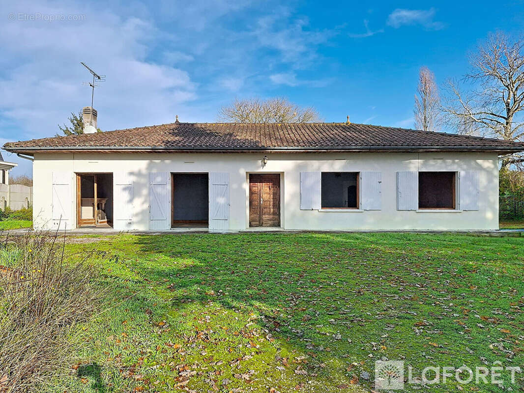 Maison à CUBZAC-LES-PONTS